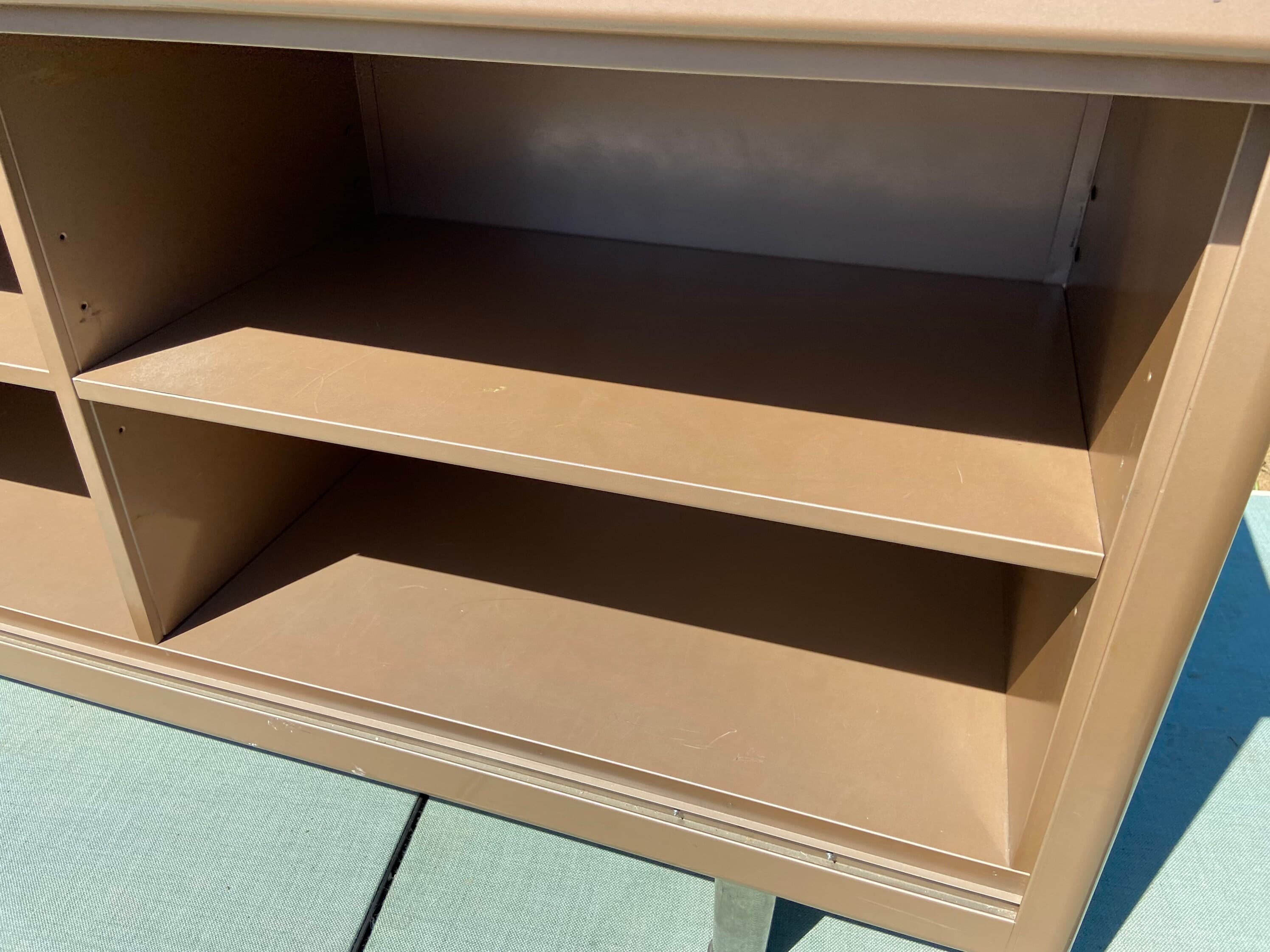 McDowell and Craig style vintage mid century modern credenza sideboard storage cabinet - Thumbnail 8