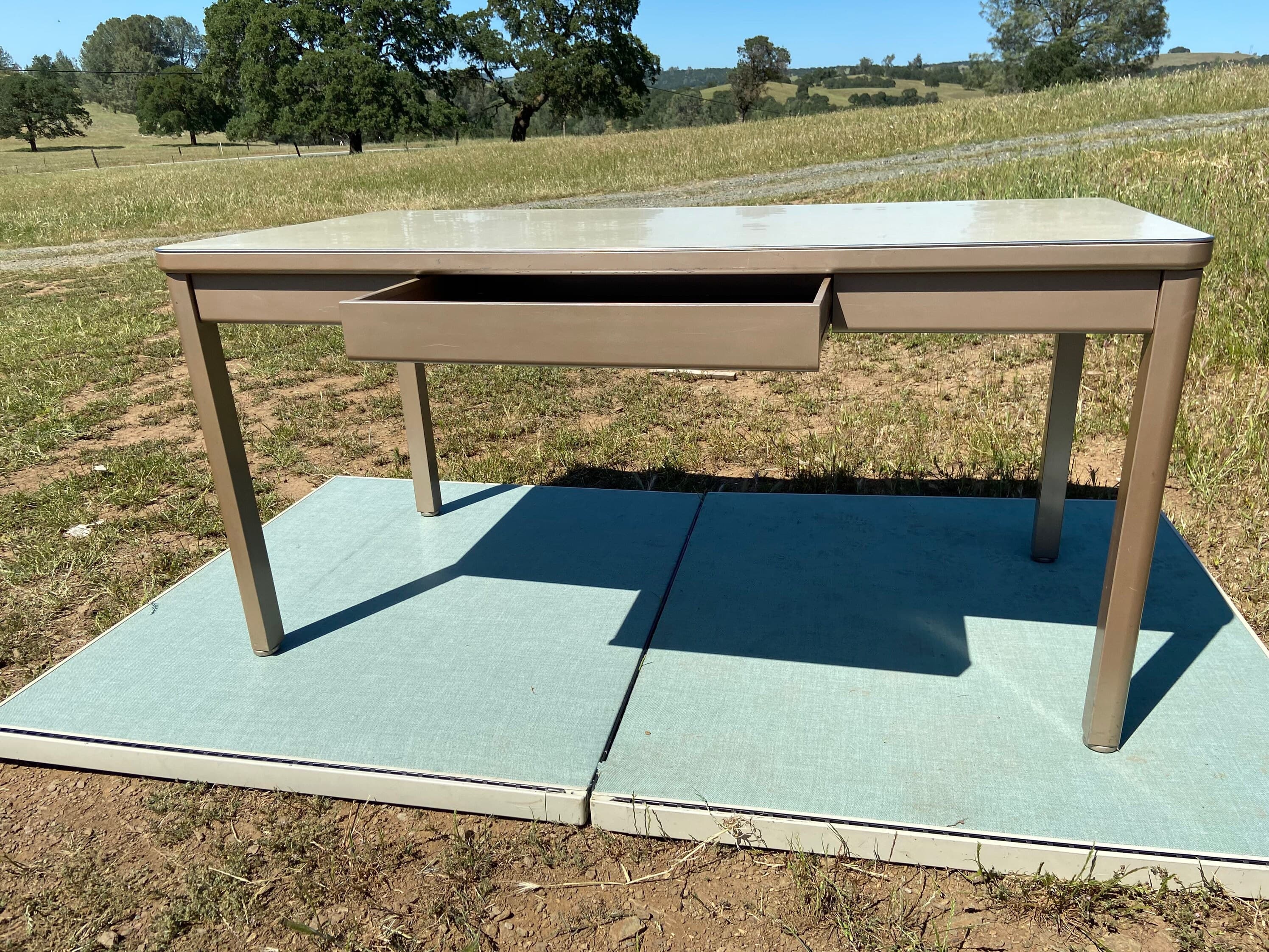 Vintage mid century modern metal tanker desk table - Thumbnail 3