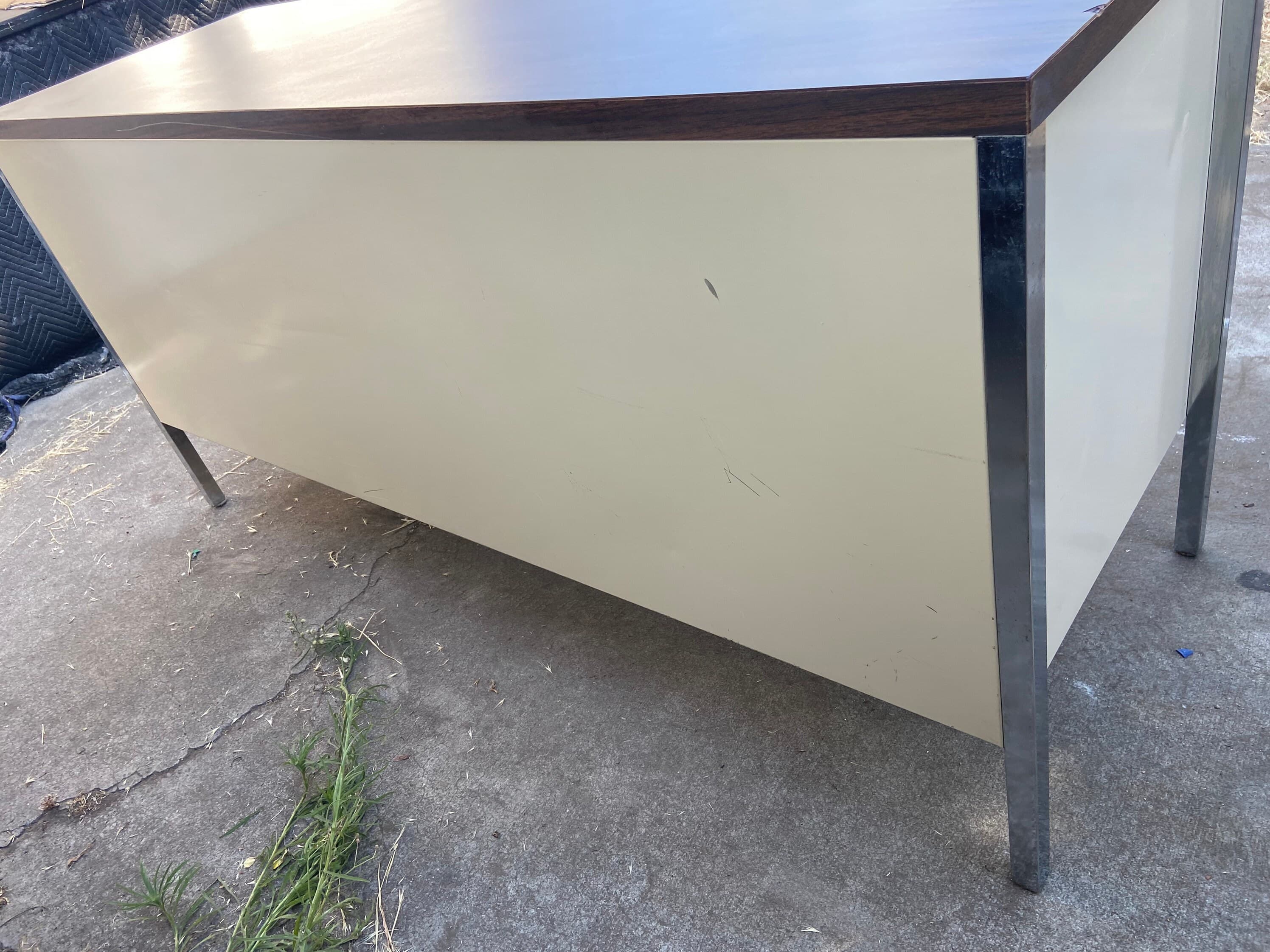 Vintage mid century modern metal credenza - Thumbnail 4