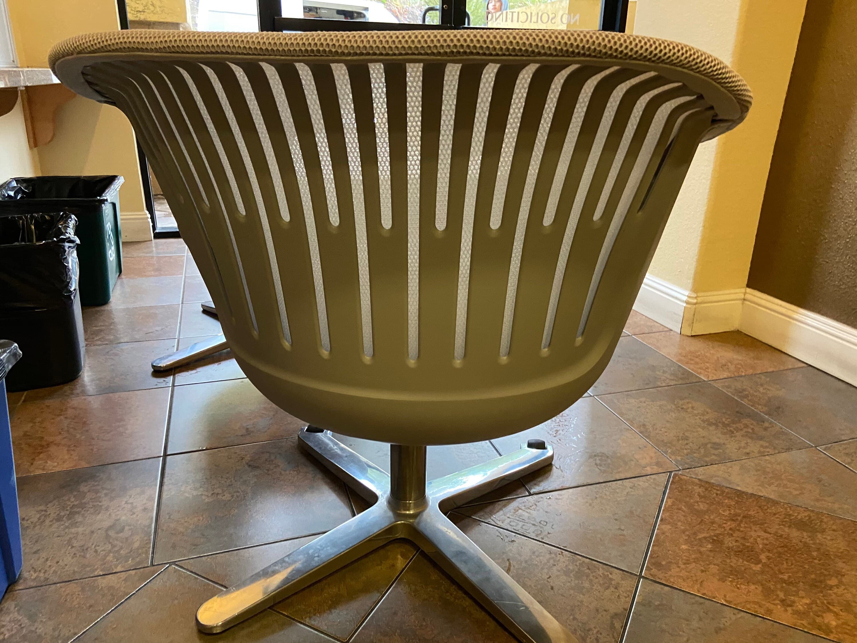 i2i steelcase lounge chair - Thumbnail 4