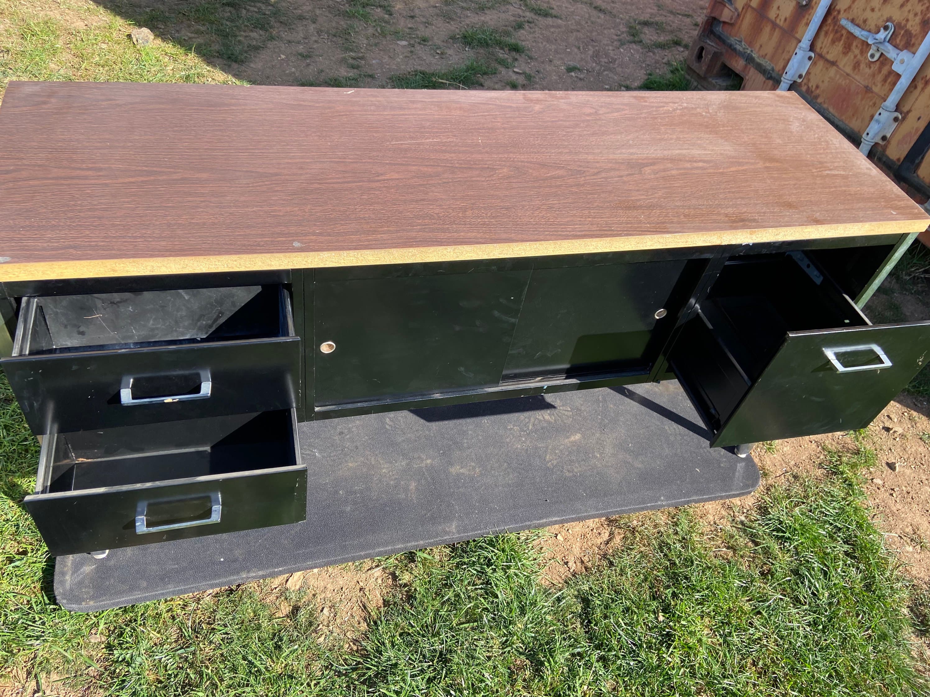 Vintage metal credenza sideboard - Thumbnail 5