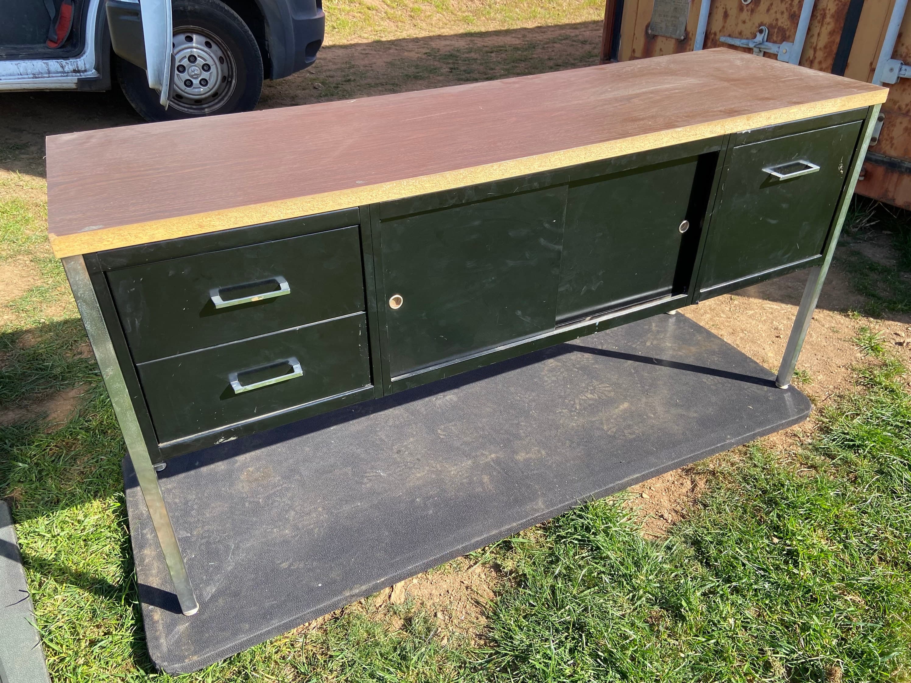 Vintage metal credenza sideboard - Thumbnail 10