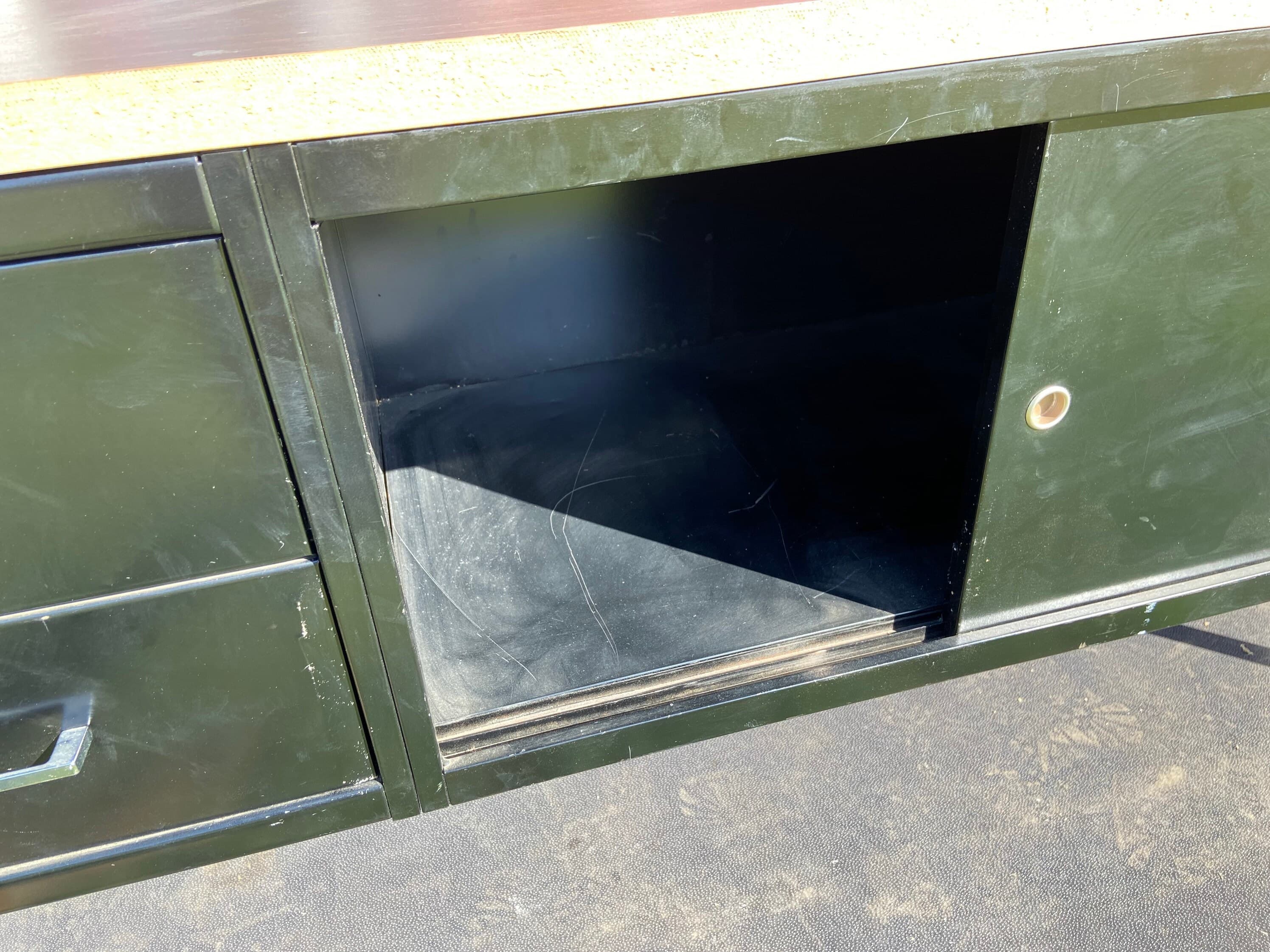 Vintage metal credenza sideboard - Thumbnail 7