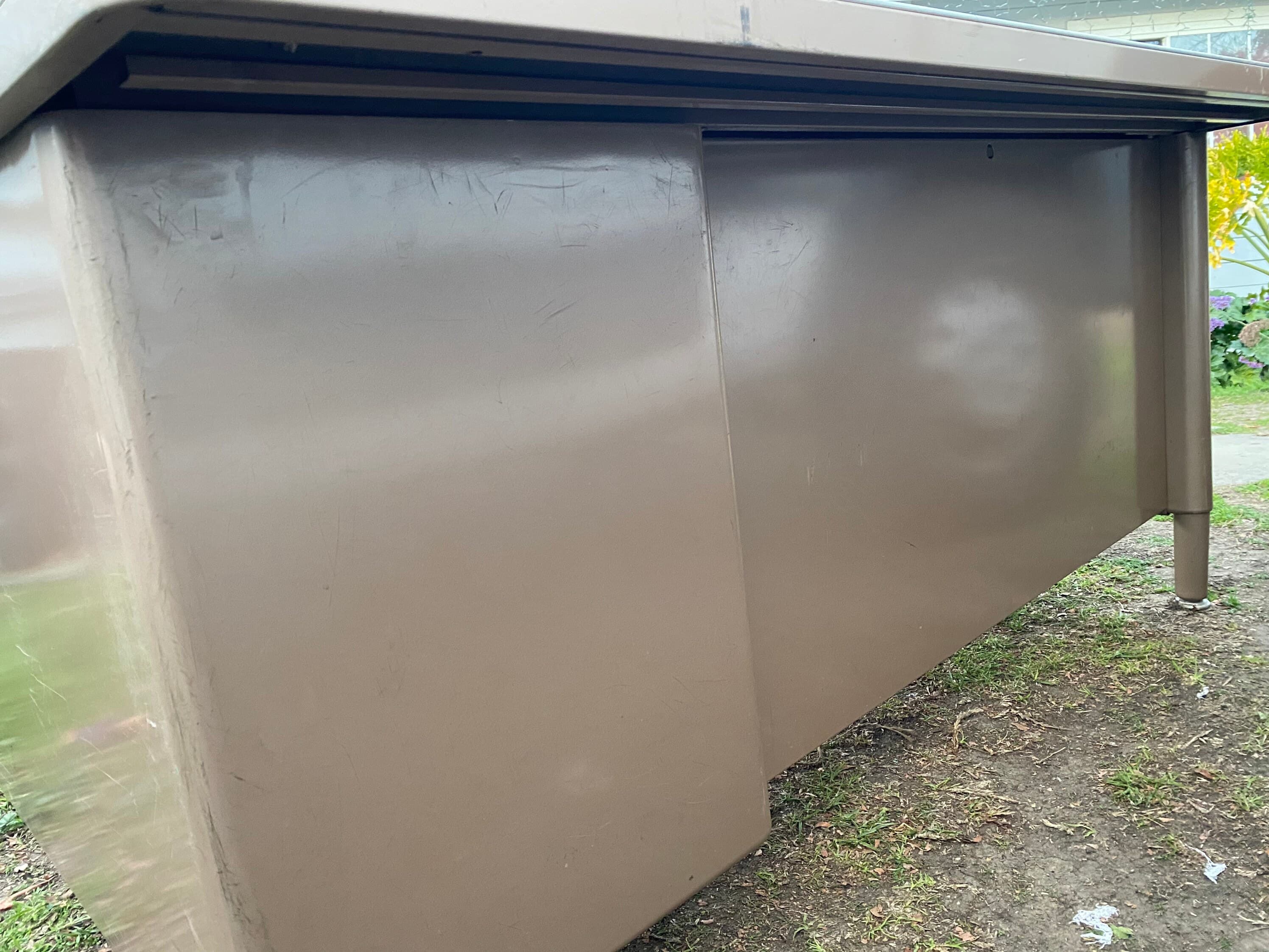 McDowell and Craig vintage metal desk - Thumbnail 3