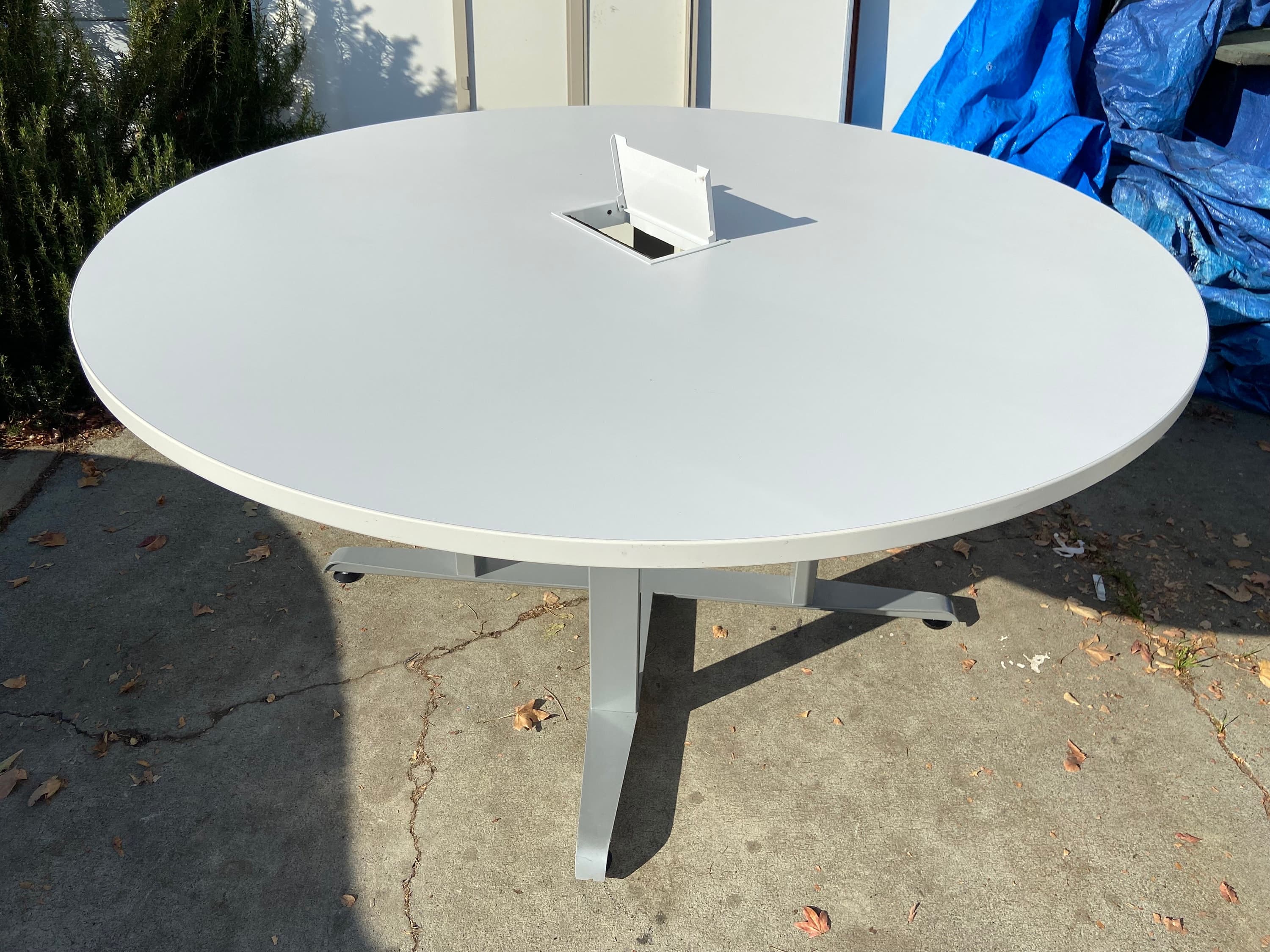 Enwork round conference table - Thumbnail 9