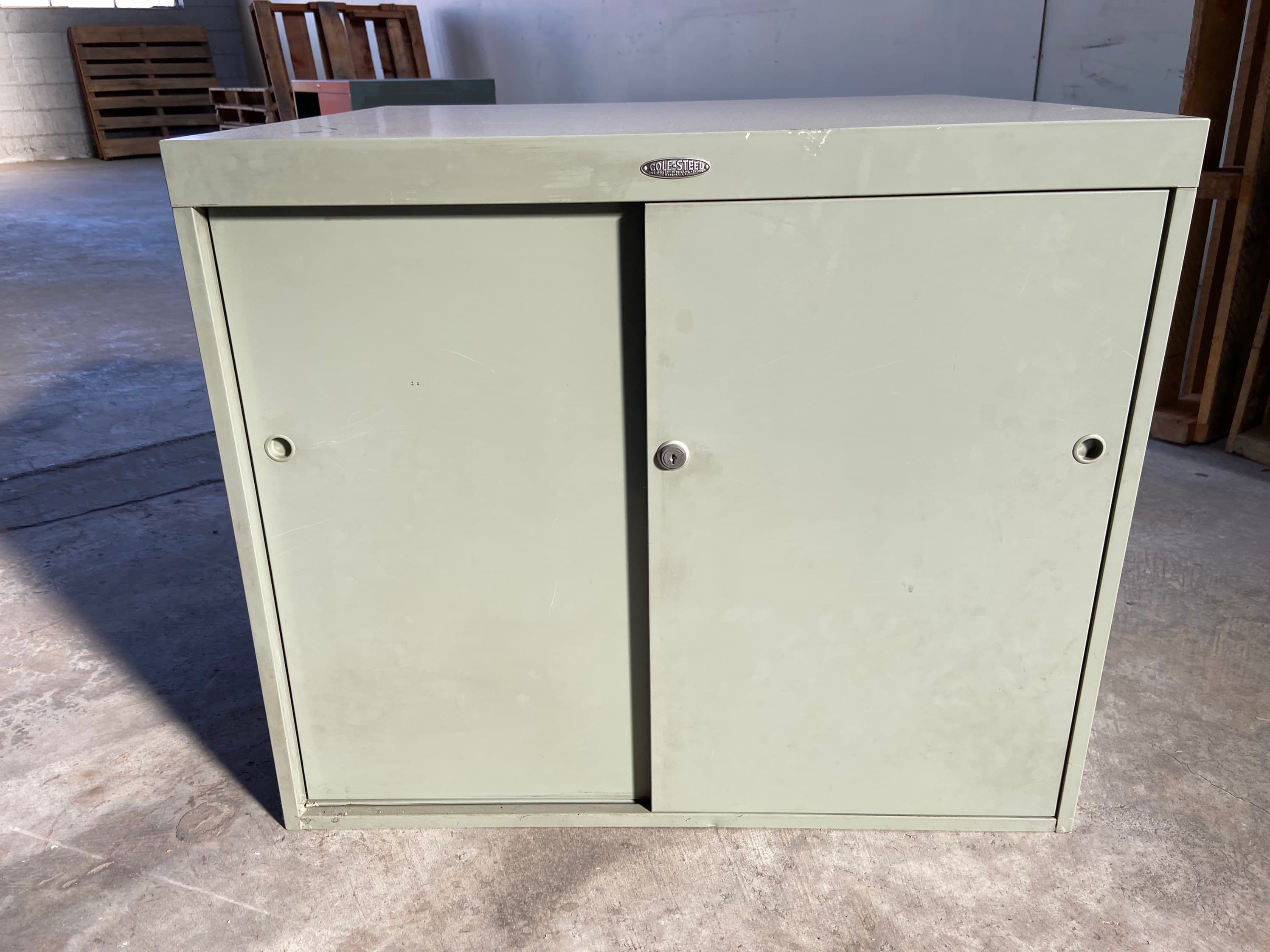 Cole steel Vintage metal cube - Image 1