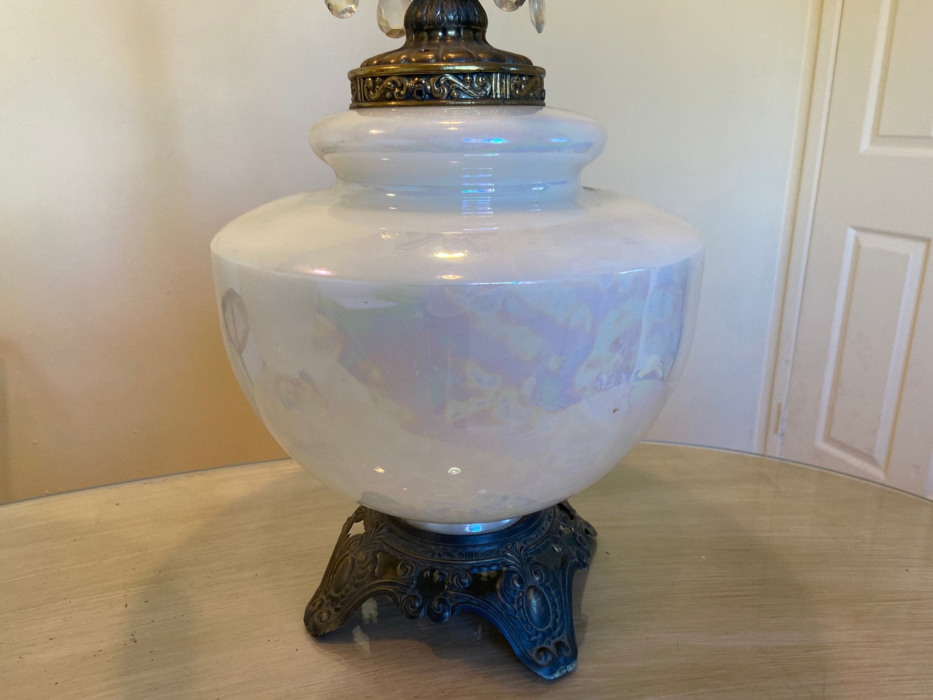 Vintage 1970’s pair of iridescent glass EF & EF industries Inc table lamps - Thumbnail 10