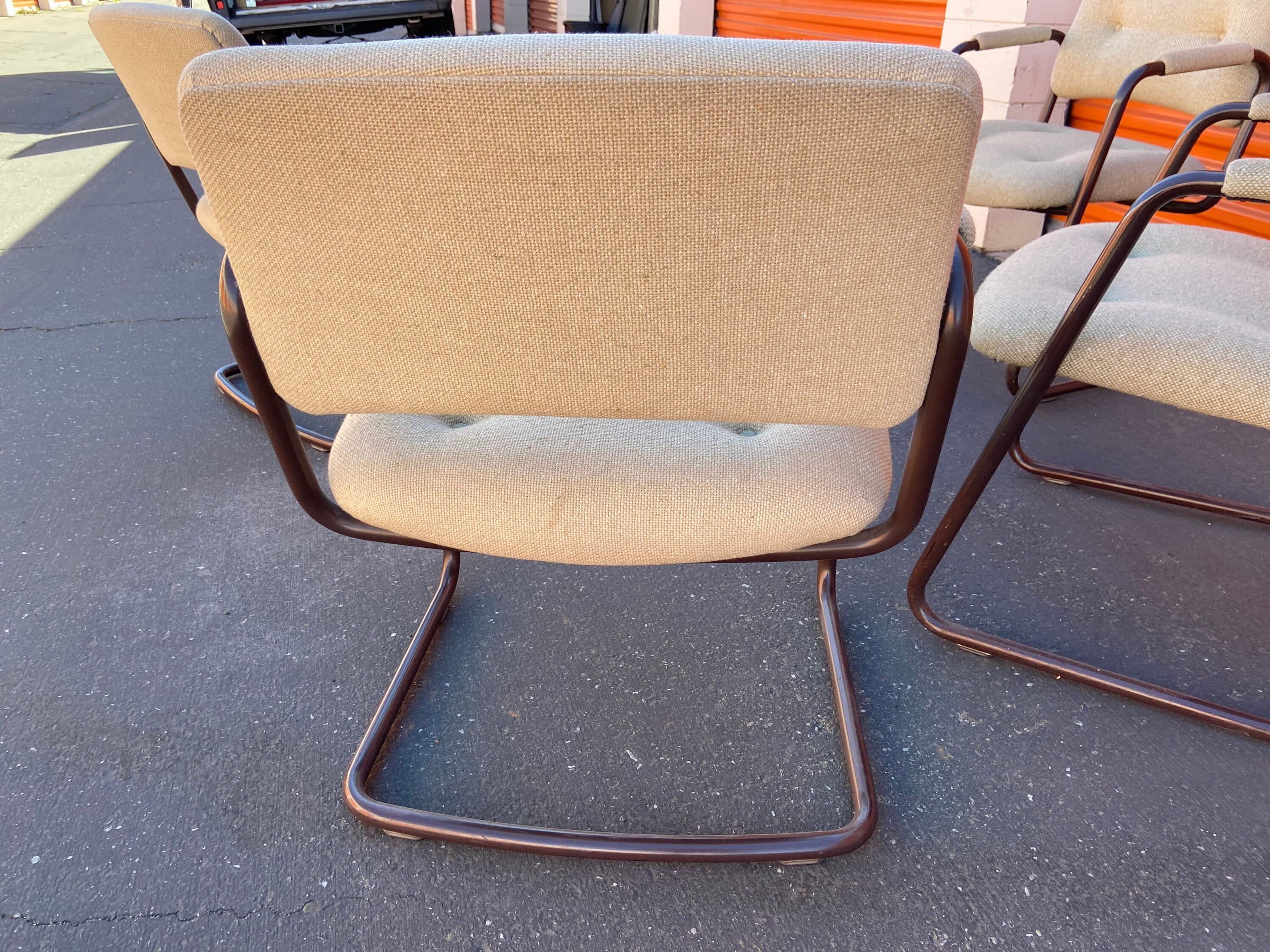 Steelcase vintage cantilevered upholstered armchairs set - Thumbnail 6