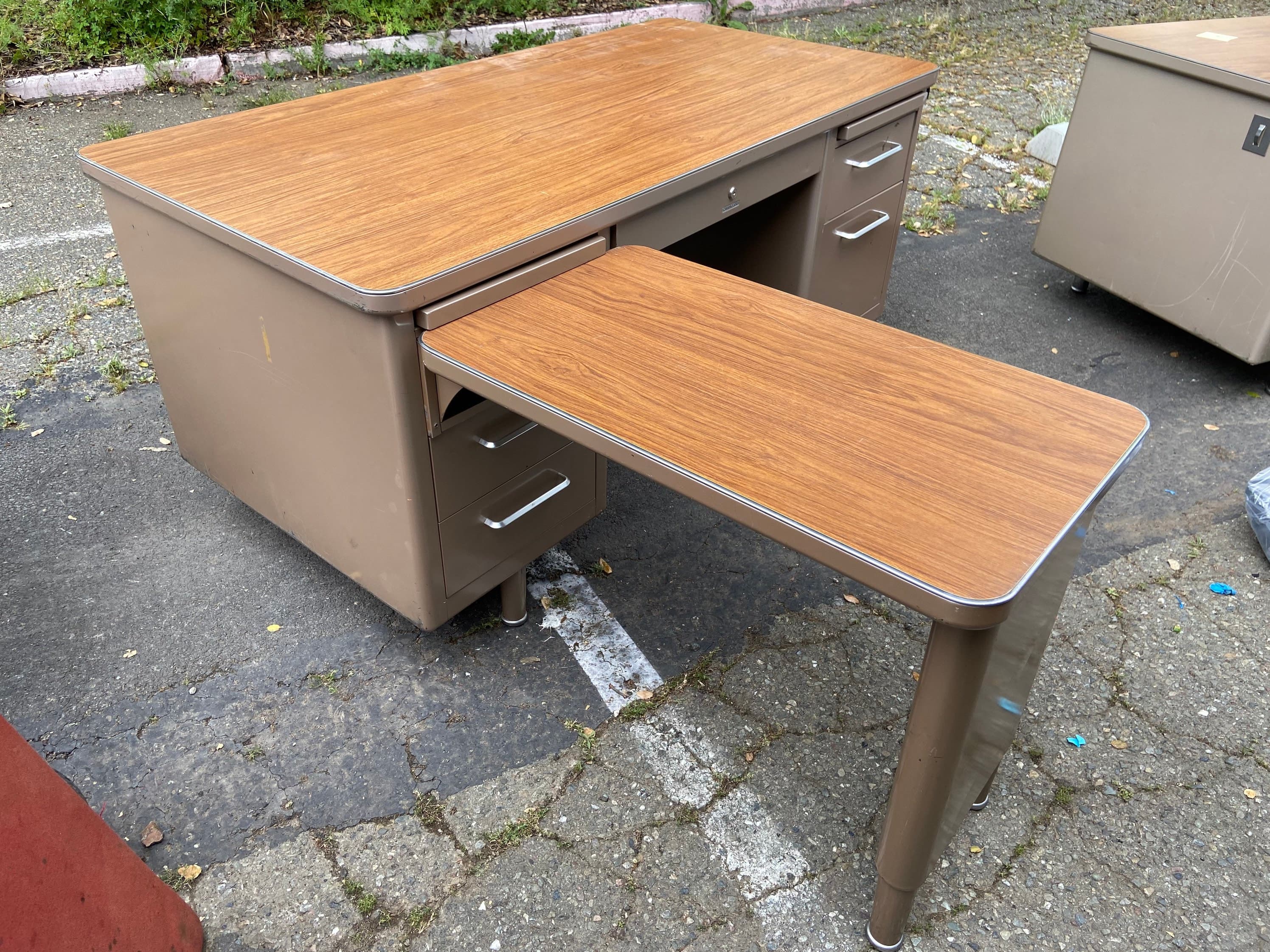 Steelcase vintage mid century modern L shape desk with return - Thumbnail 3