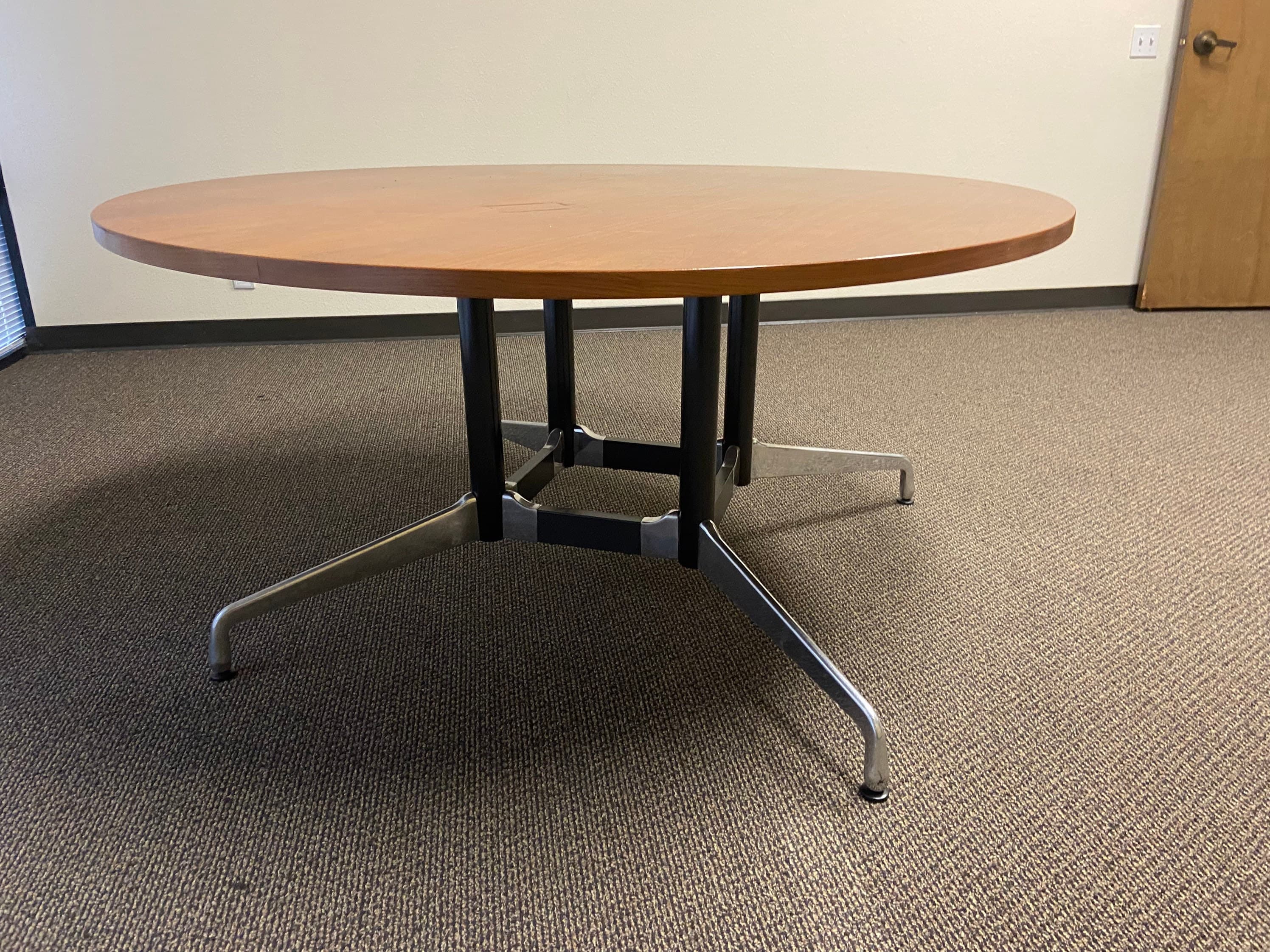 Vintage Herman miller Eames round table - Thumbnail 2