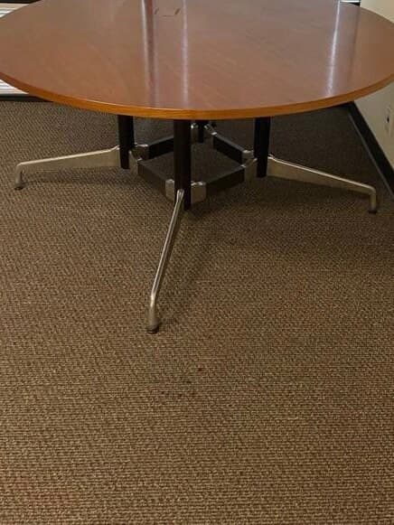 Vintage Herman miller Eames round table - Thumbnail 4