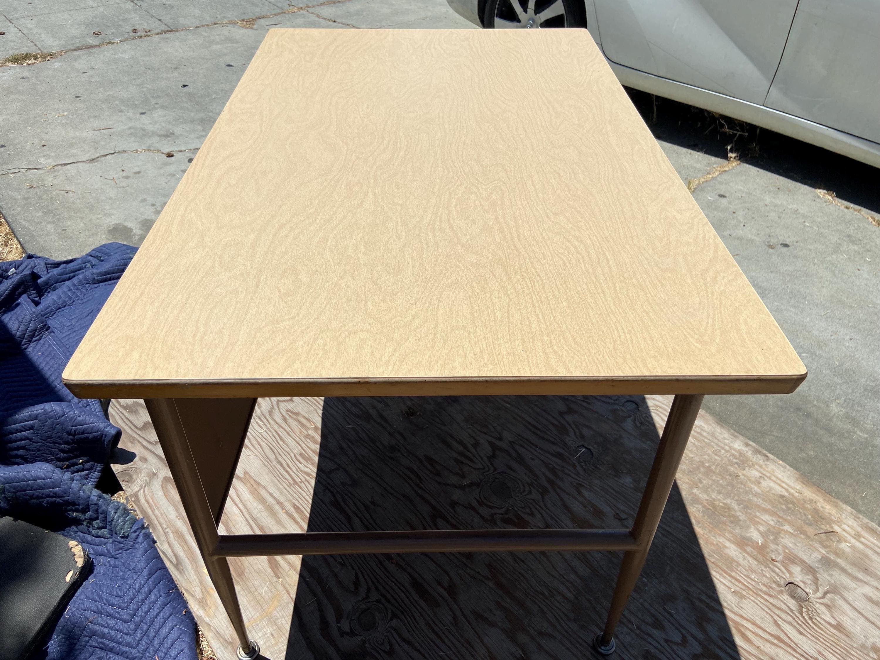 Raymond Loewy for Brunswick style teachers desk - Thumbnail 3