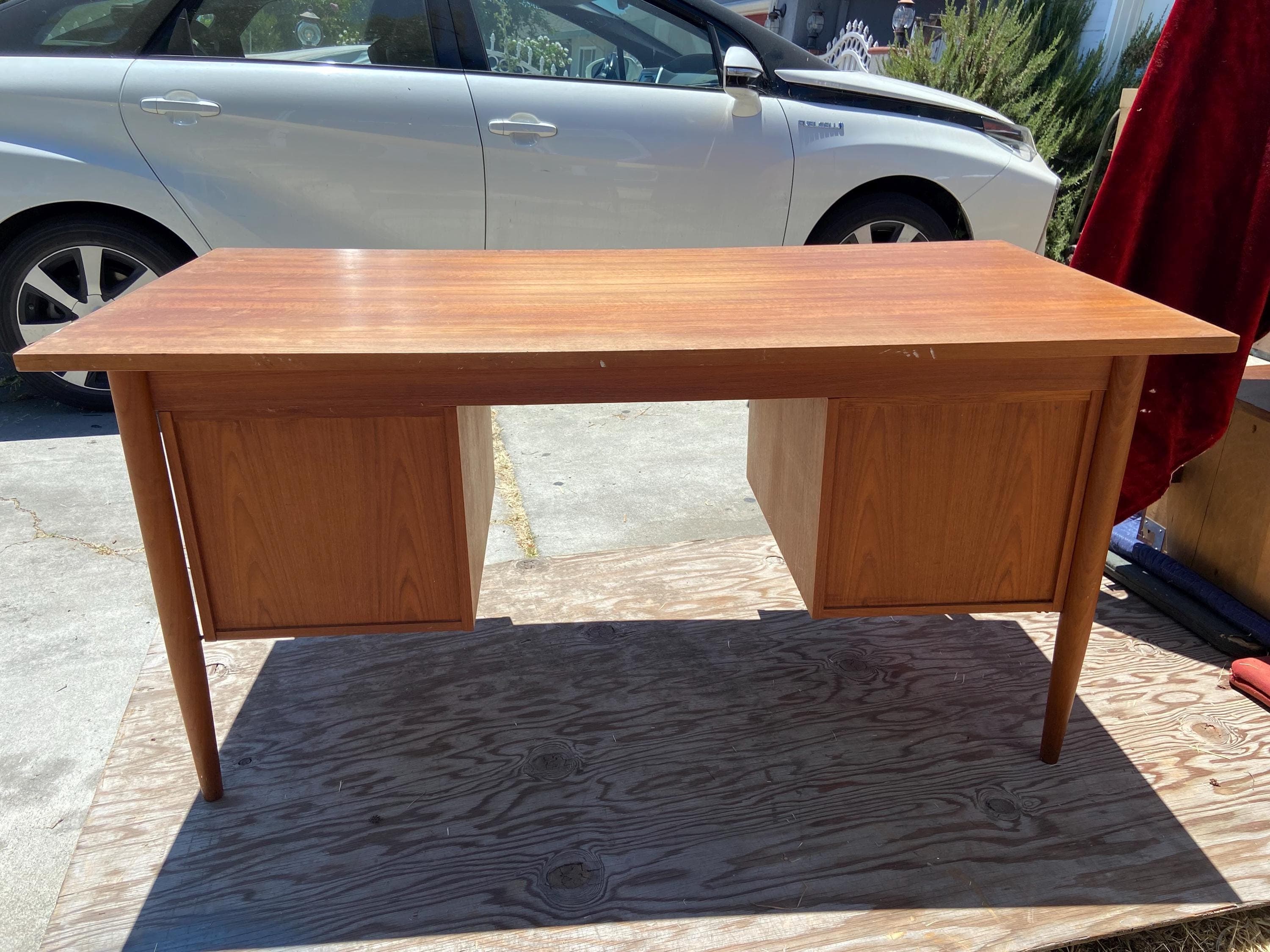 vintage mid century modern Danish teak desk - Thumbnail 7
