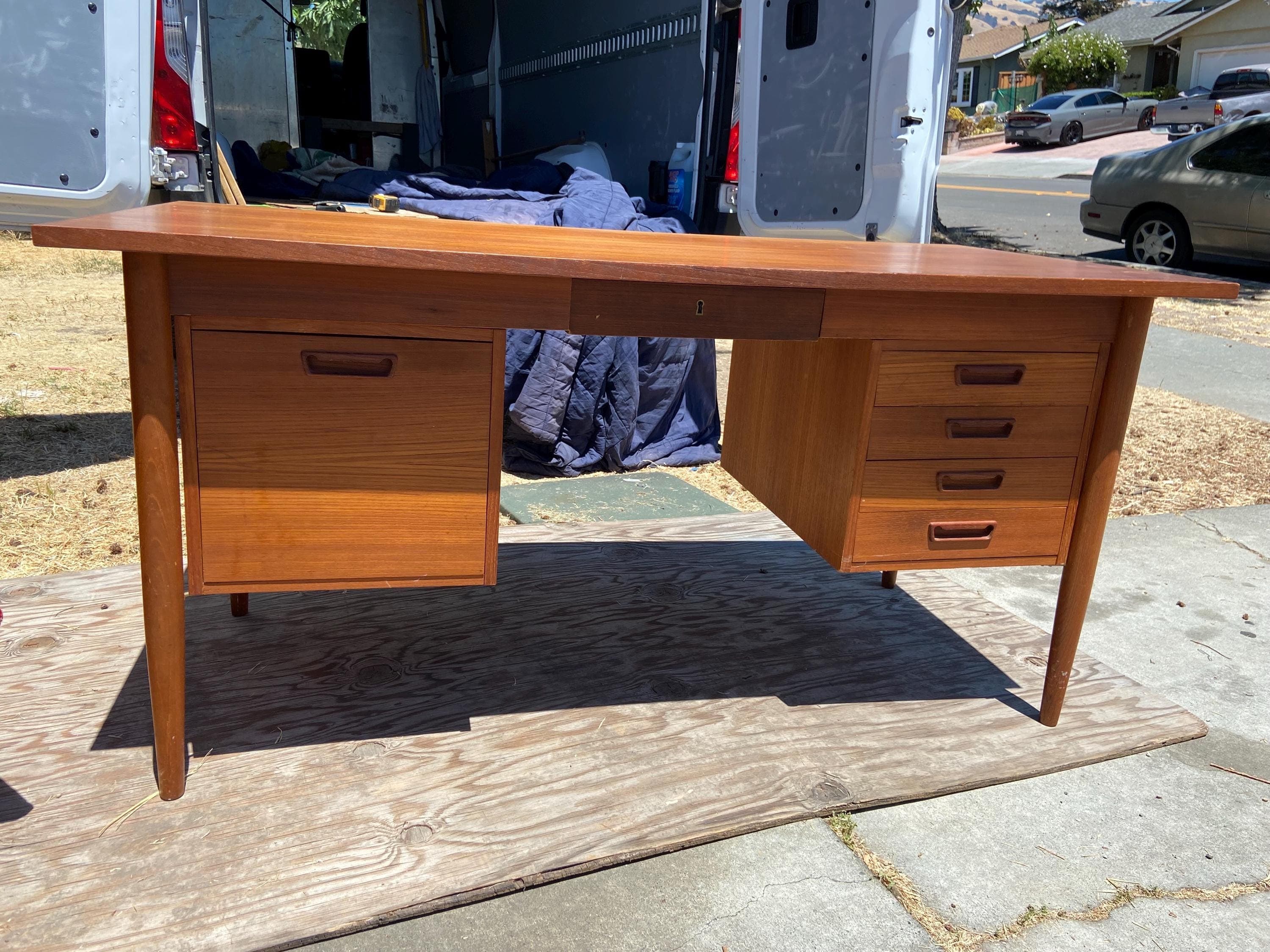 vintage mid century modern Danish teak desk - Thumbnail 10