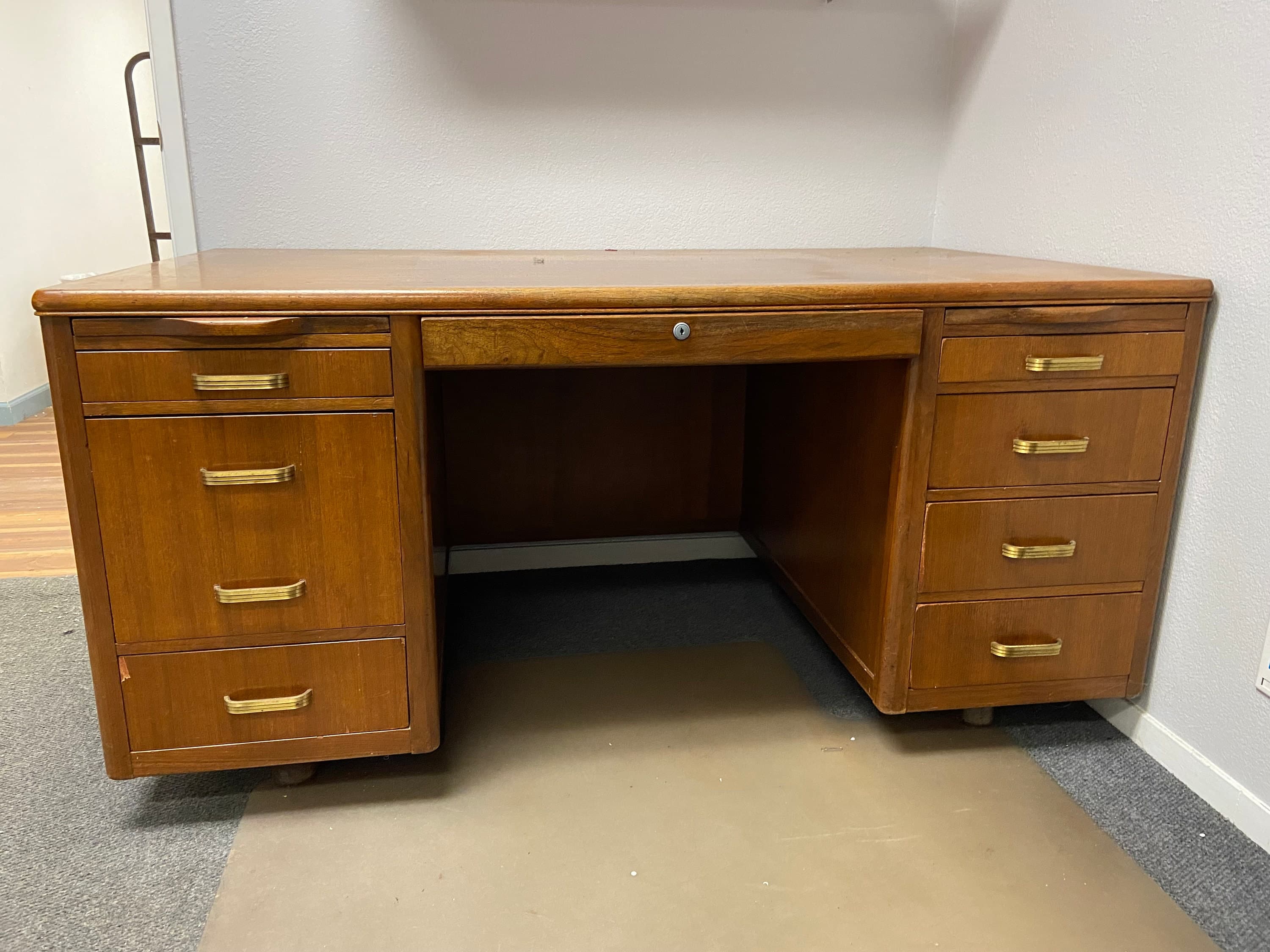 Leopold vintage mid century modern walnut desk - Thumbnail 10