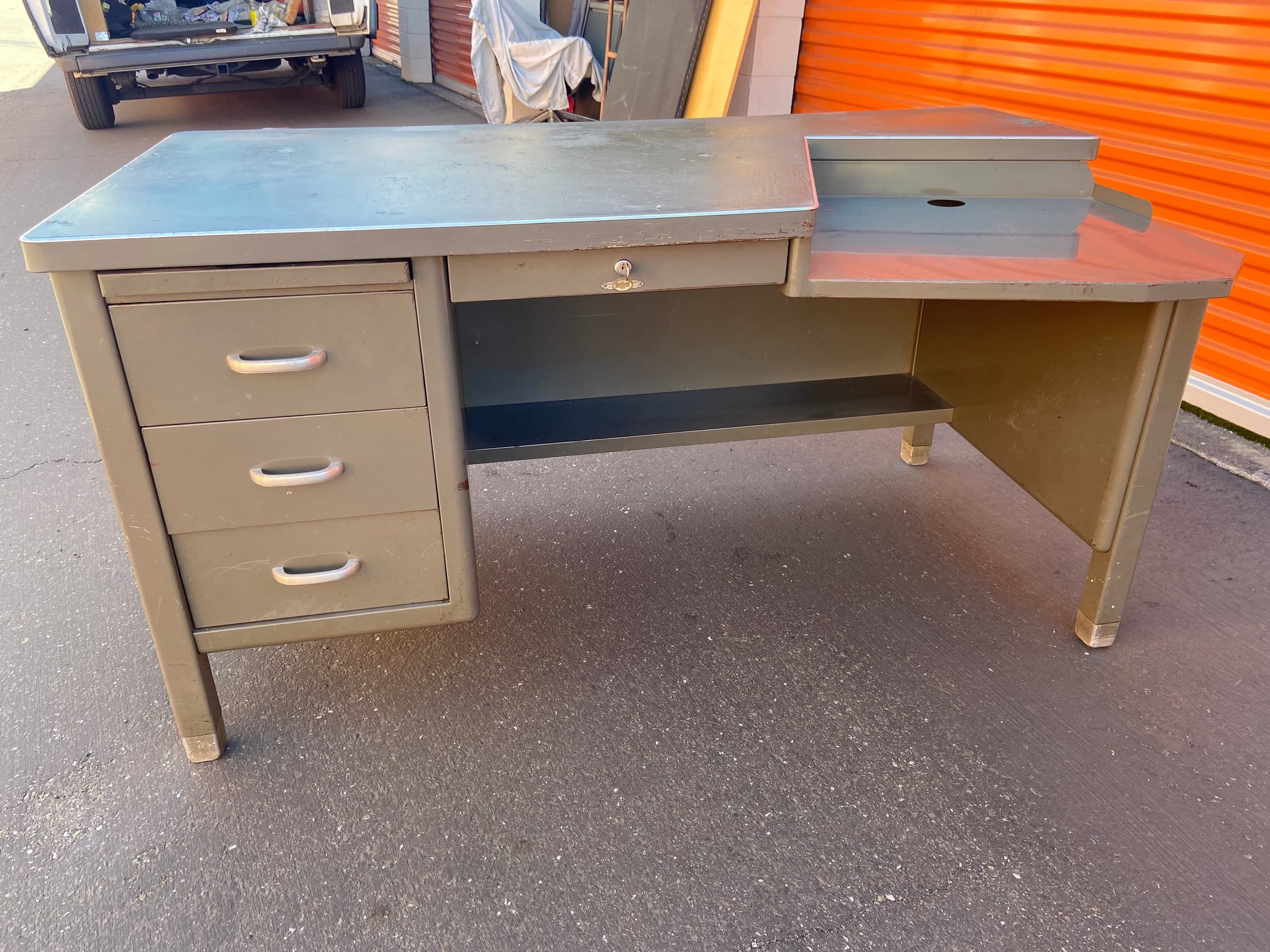 Vintage art metal tanker desk - Thumbnail 4
