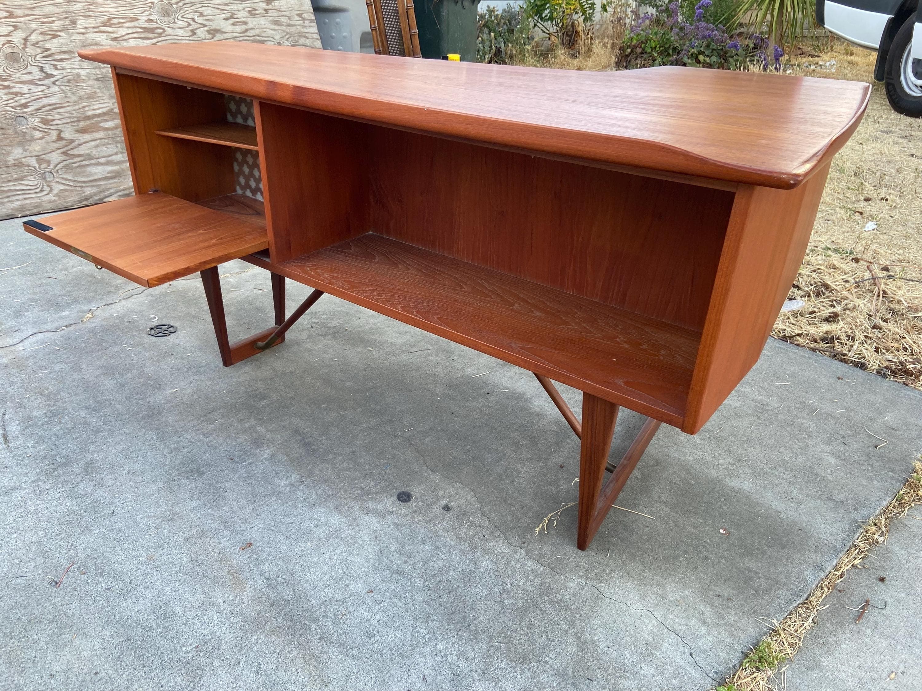 Peter Lovig Nielsen Mcm danish teak boomerang desk - Thumbnail 8