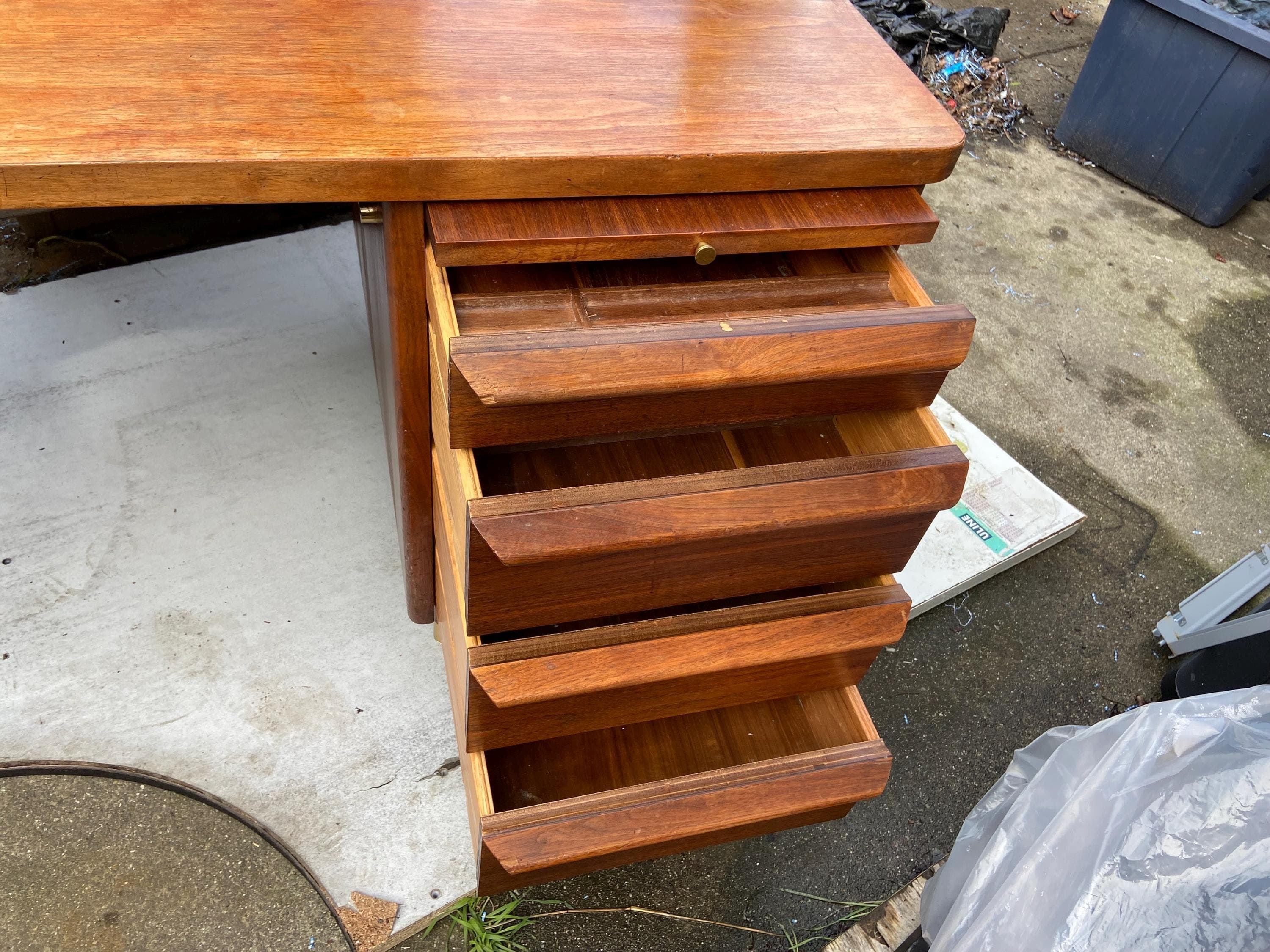 Stow & Davis vintage mid century modern boomerang walnut desk - Thumbnail 9