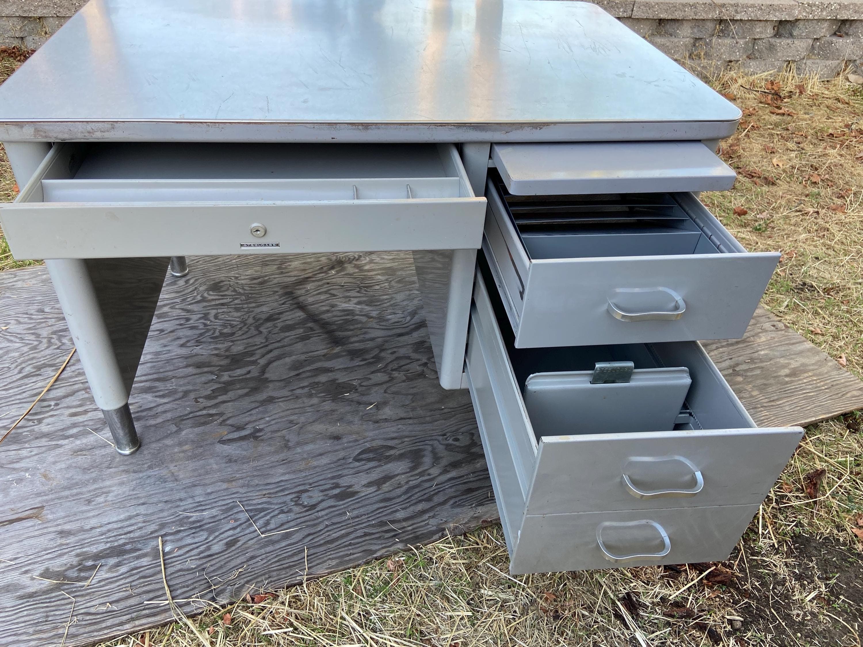 vintage mid century modern tanker desk - Thumbnail 9