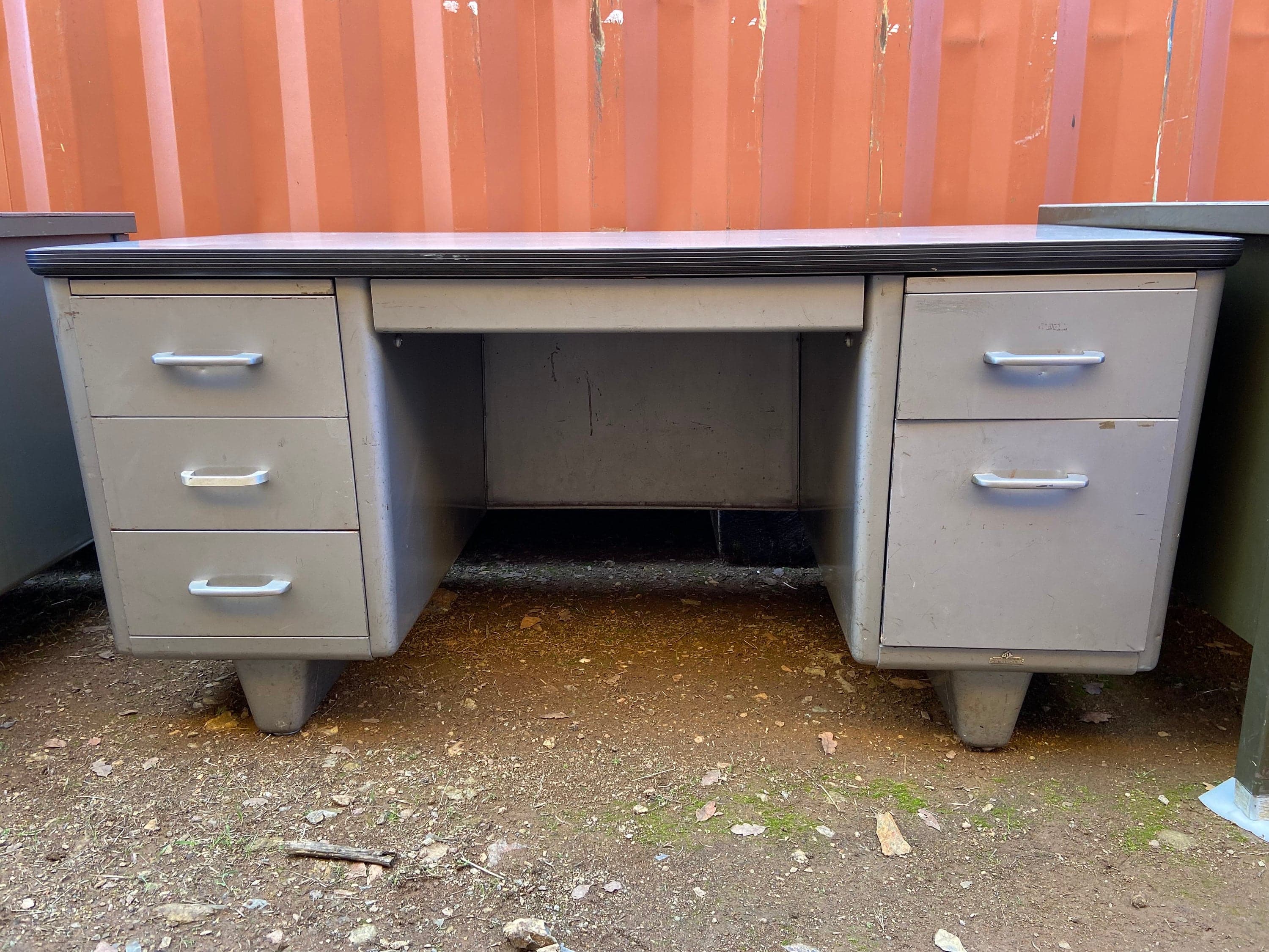Allsteel vintage metal tanker desk - Image 1