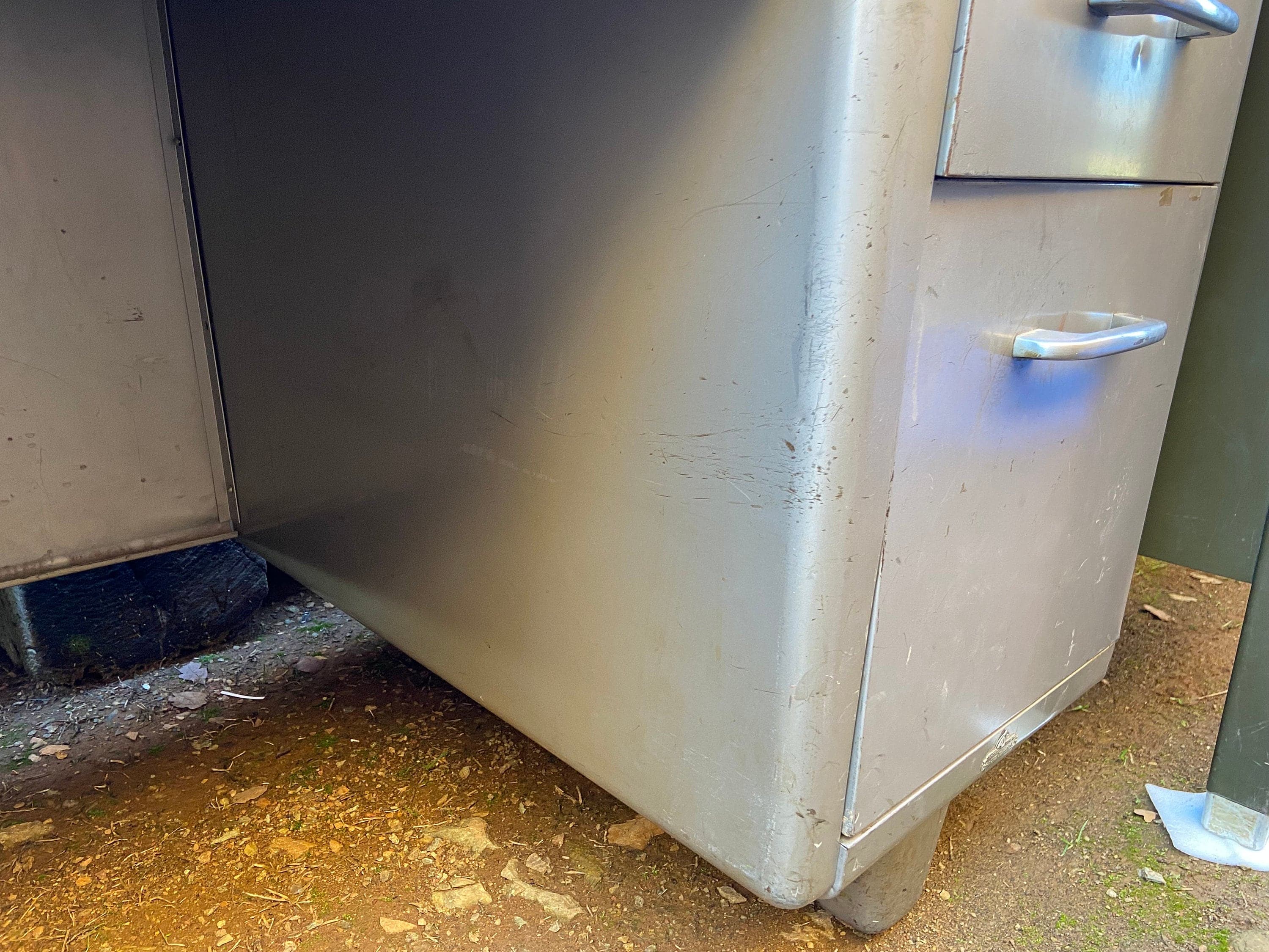 Allsteel vintage metal tanker desk - Thumbnail 6