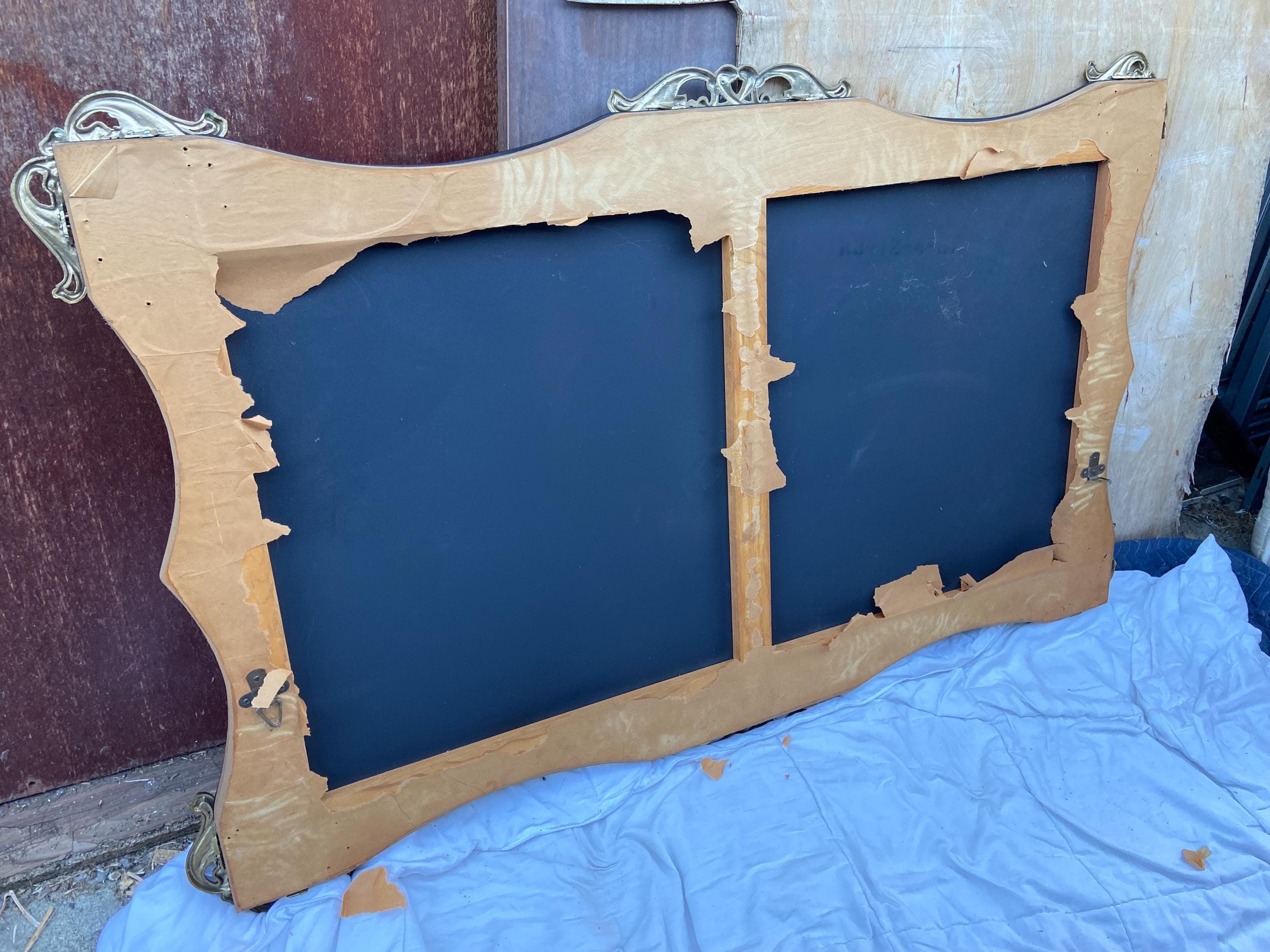 vintage mid century modern large 1940’s gold rococo Hollywood regency wall mirror - Thumbnail 3