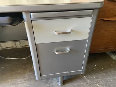 Vintage Mid Century Modern Metal Tanker Steelcase Tanker Desk Workbench Table - Thumbnail 18