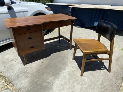 Mainline By Hooker Mid Century Modern writing desk Set And Chair - Thumbnail 2