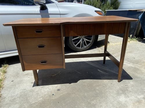 Mainline By Hooker Mid Century Modern writing desk Set And Chair - Thumbnail 3
