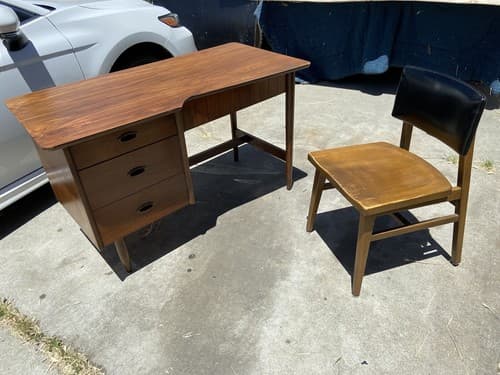 Mainline By Hooker Mid Century Modern writing desk Set And Chair - Thumbnail 6