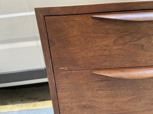 Jens Risom Mid century Modern Walnut Credenza Sideboard Unmarked - Thumbnail 3