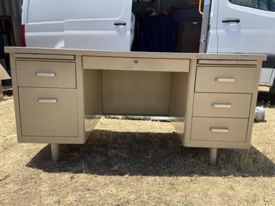 McDowell And Craig Vintage Mid Century Modern Metal Tanker Desk - Thumbnail 2