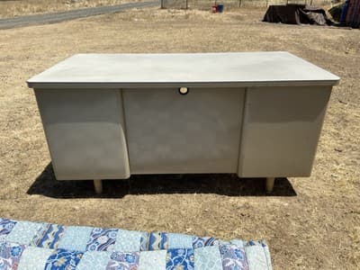 McDowell And Craig Vintage Mid Century Modern Metal Tanker Desk - Thumbnail 6