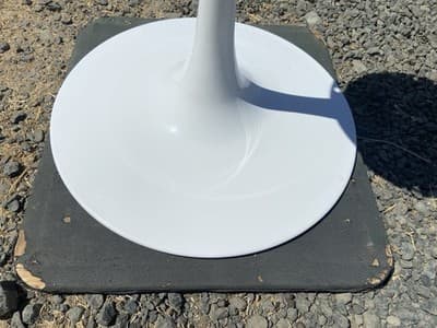 Eero Saarinen Knoll Tulip Style Round Table 60” Laminate Top – Unmarked Damaged - Thumbnail 10