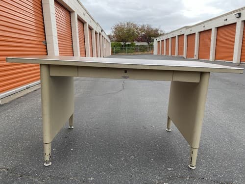 Mcdowell And Craig Vintage Mid Century Modern Metal Tanker Writing Desk Table - Thumbnail 9