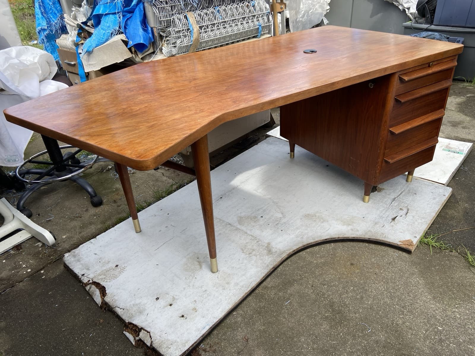 Stow Davis Mid Century Walnut Boomerang Desk needs some refinishing - Thumbnail 2