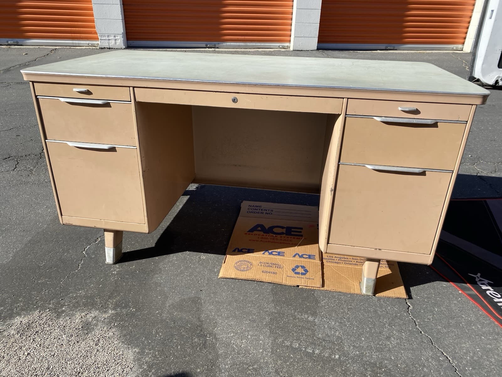 Mid-century Modern General Fireproofing Tanker Desk Mode Maker Vintage Metal - Thumbnail 2