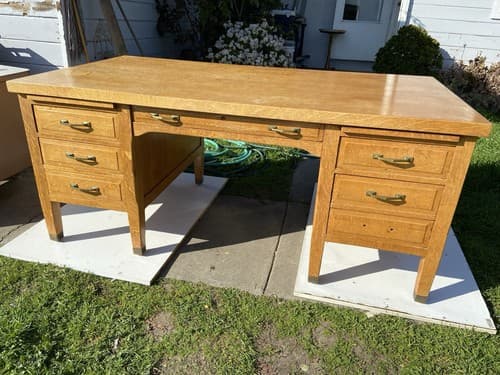 Traditional Antique Quarter Sawn Oak Office or Library Desk - Thumbnail 16