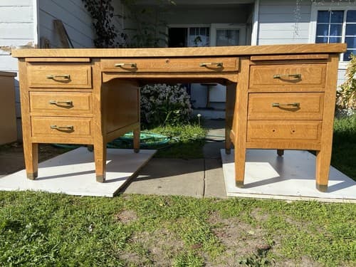 Traditional Antique Quarter Sawn Oak Office or Library Desk - Thumbnail 19