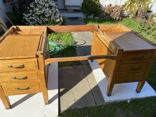 Traditional Antique Quarter Sawn Oak Office or Library Desk - Thumbnail 9