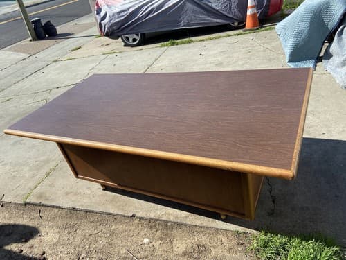 VINTAGE MID-CENTURY MODERN  Executive Wooden Desk - Thumbnail 13