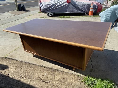 VINTAGE MID-CENTURY MODERN  Executive Wooden Desk - Thumbnail 14