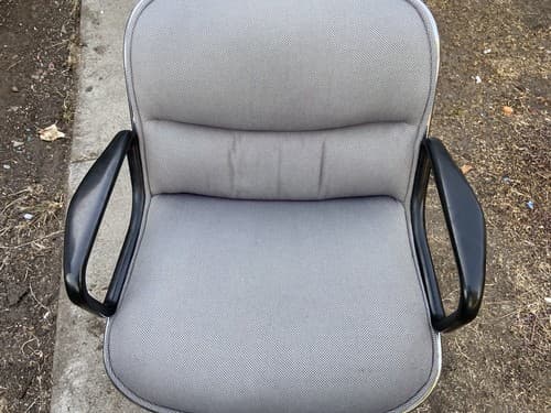 Knoll Charles Pollock  Executive Office Swivel Desk Chairs 3 Available - Thumbnail 4