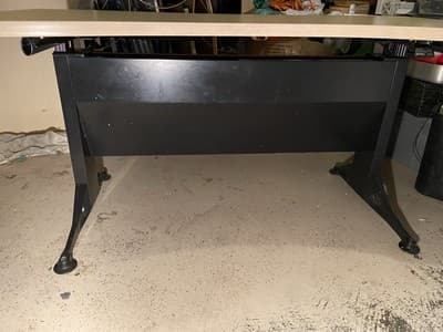 Herman  Miller  Geoff Hollington  Standing  Adjustable  Desk - Thumbnail 16