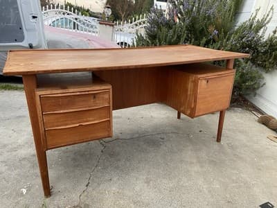 Vintage MCM Danish Teak Floating Desk by Peter Løvig Nielsen Needs Restoration - Thumbnail 6