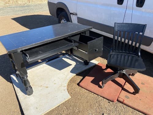 pottery barn Bedford Desk And Chair - Thumbnail 2