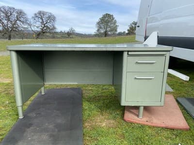 Vintage Steelcase Tanker Desk - Image 1