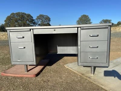Vintage McDowell And Craig  Steel Tanker Desk Table - Thumbnail 2