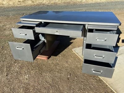 Vintage McDowell And Craig  Steel Tanker Desk Table - Thumbnail 18