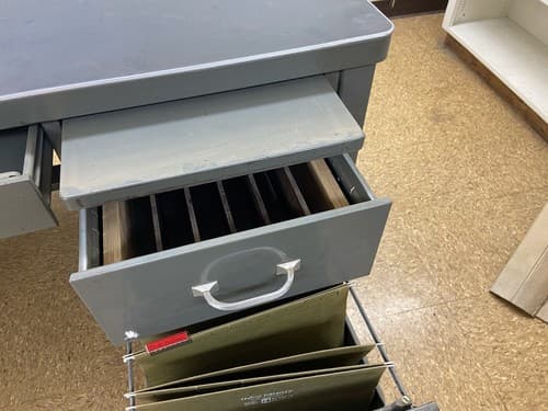 The General Fireproofing Company Style Metal Tanker Desk - Thumbnail 4